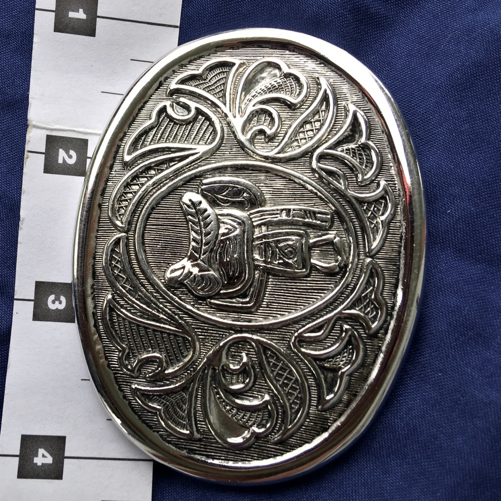 Women’s Avon Saddle Belt Buckle